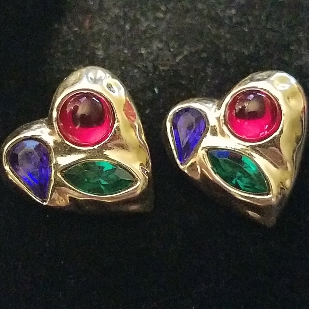 1980s Vintage Thick Gold Tone Heart Earrings 1.5"